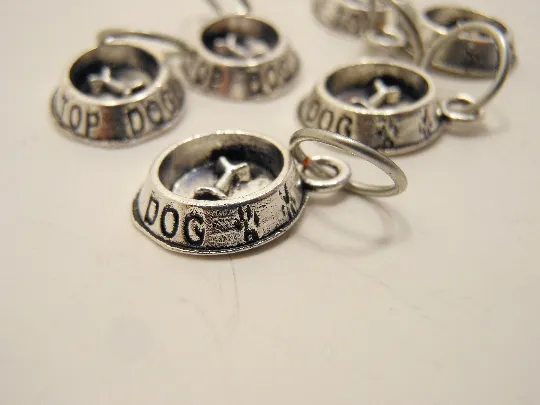 Dog Bowls: Set of 6 Stitch Markers